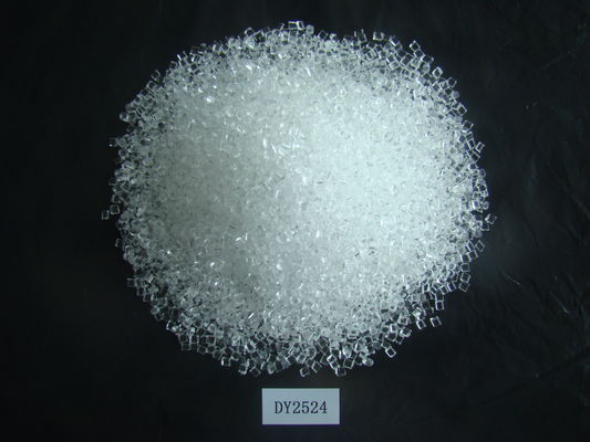 Transparante pellets van vast acrylhars
